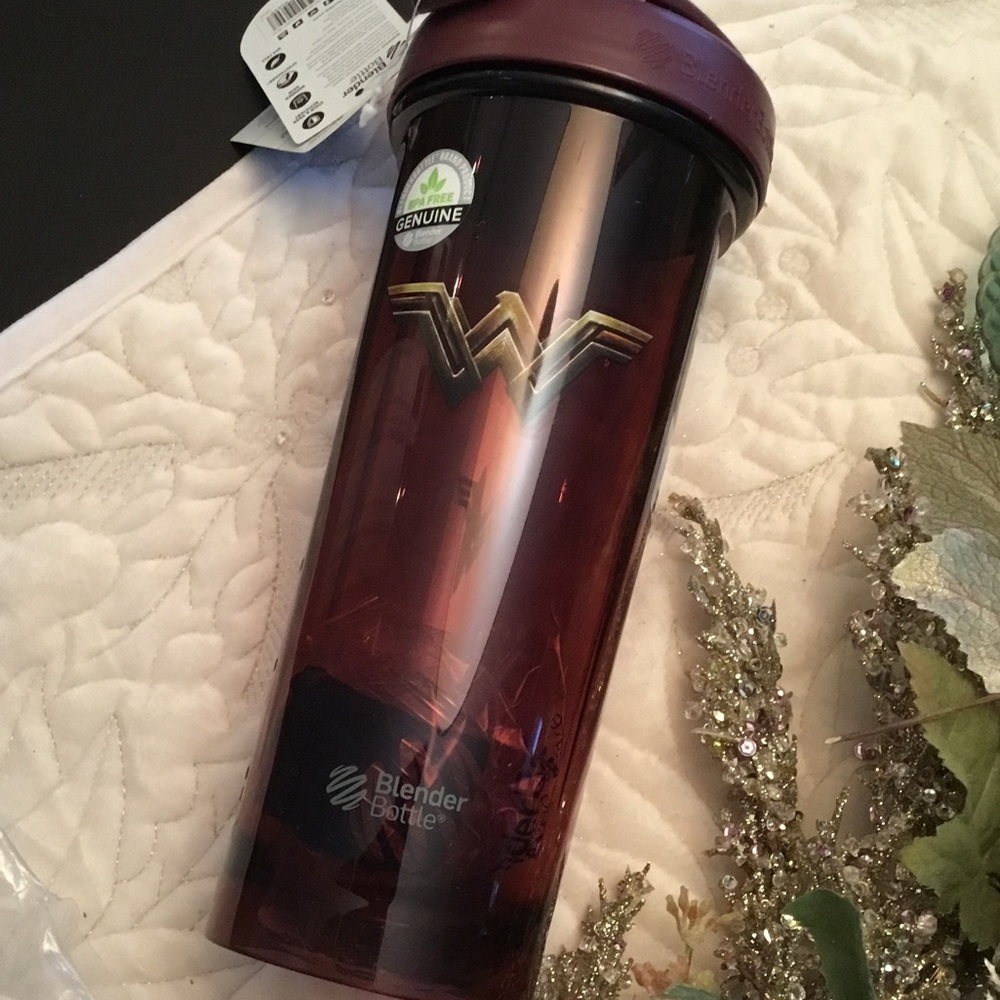Wonder Woman Blender Bottle Shaker Cup 🆕